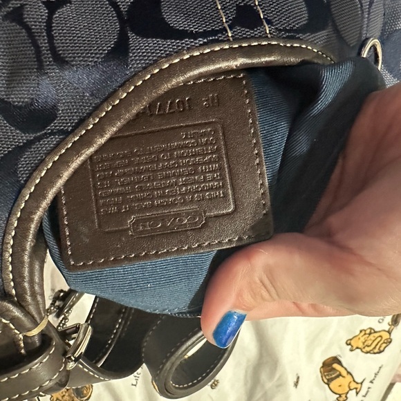 Coach Navy and Black Shoulder Bag - Picture 4 of 4